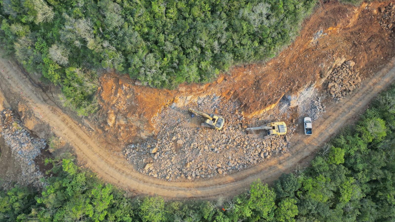 Asfaltamento da Serra do Faxinal em Praia Grande - SC